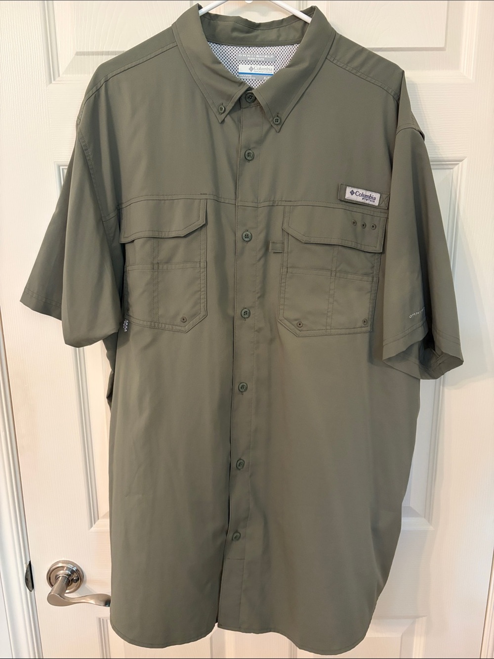 Columbia Olive Green Short Sleeve Button-Down Shirt